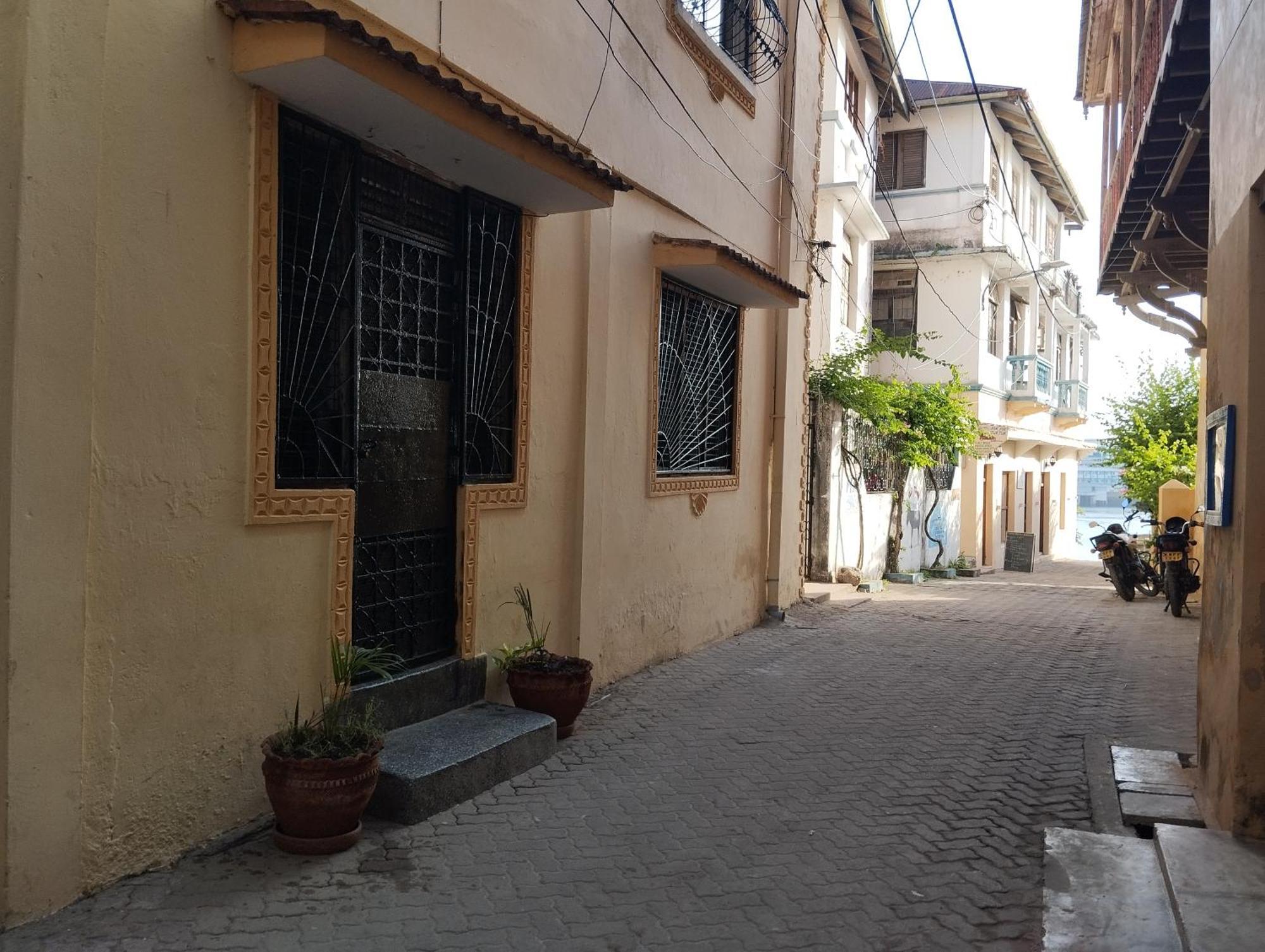 Mombasa Comfort House, Old Town Екстериор снимка